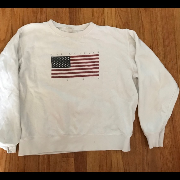Brandy Melville Sweaters - White Brandy Melville pull over USA